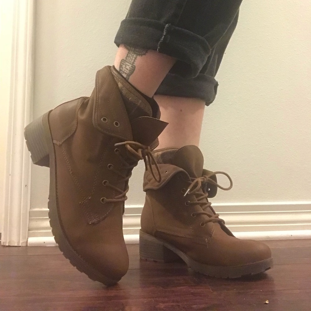 Rock & Candy Brown Boots